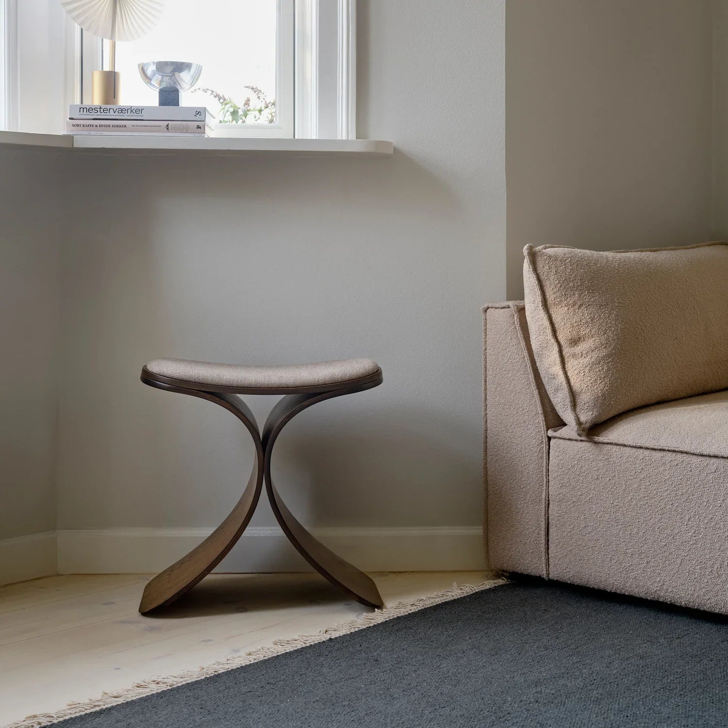 Gejst Luno Stool, Dark Oak/Dark Beige Textile