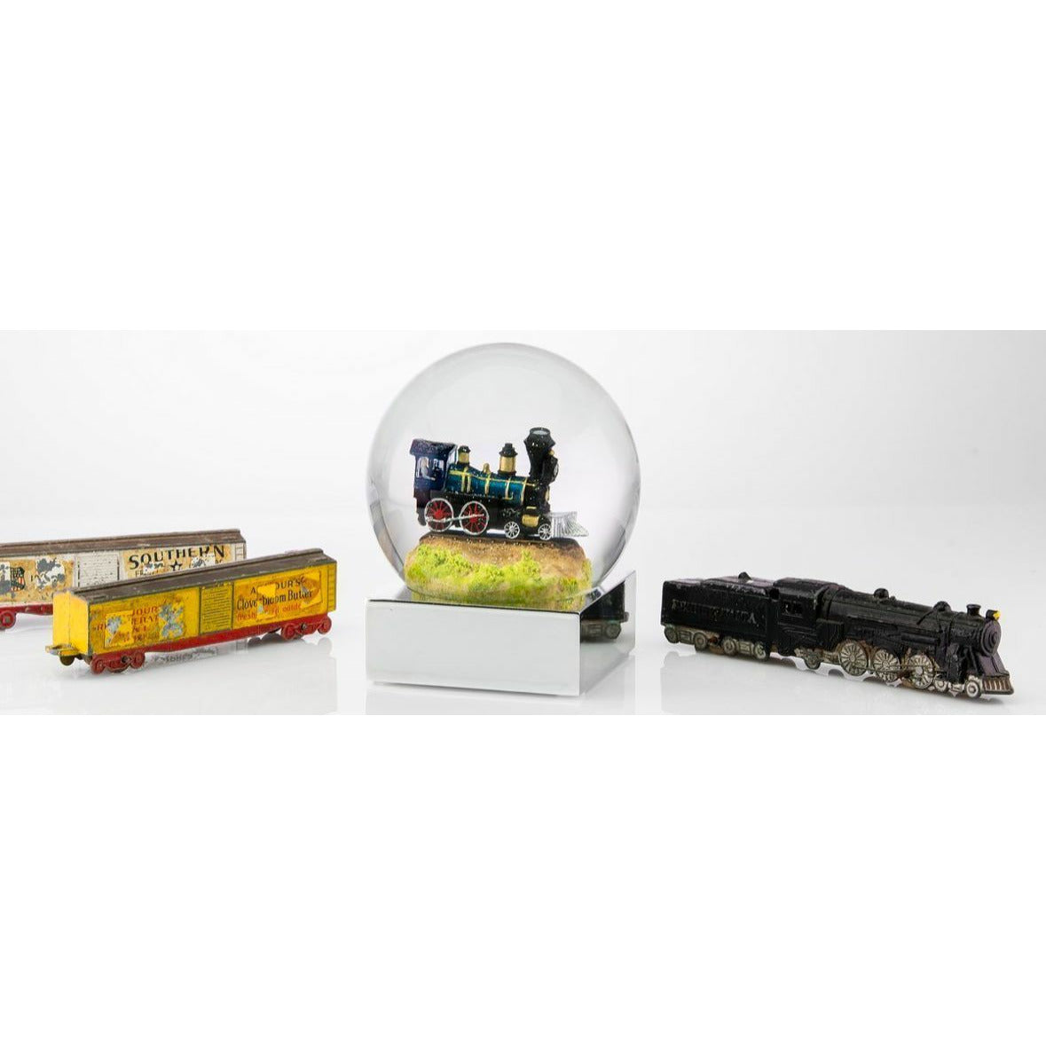 Cool Snow Globes Schneekugel Zug-Glaskunst-Cool Snow Globes-852830007687-CS197-CHOO-COO-inwohn